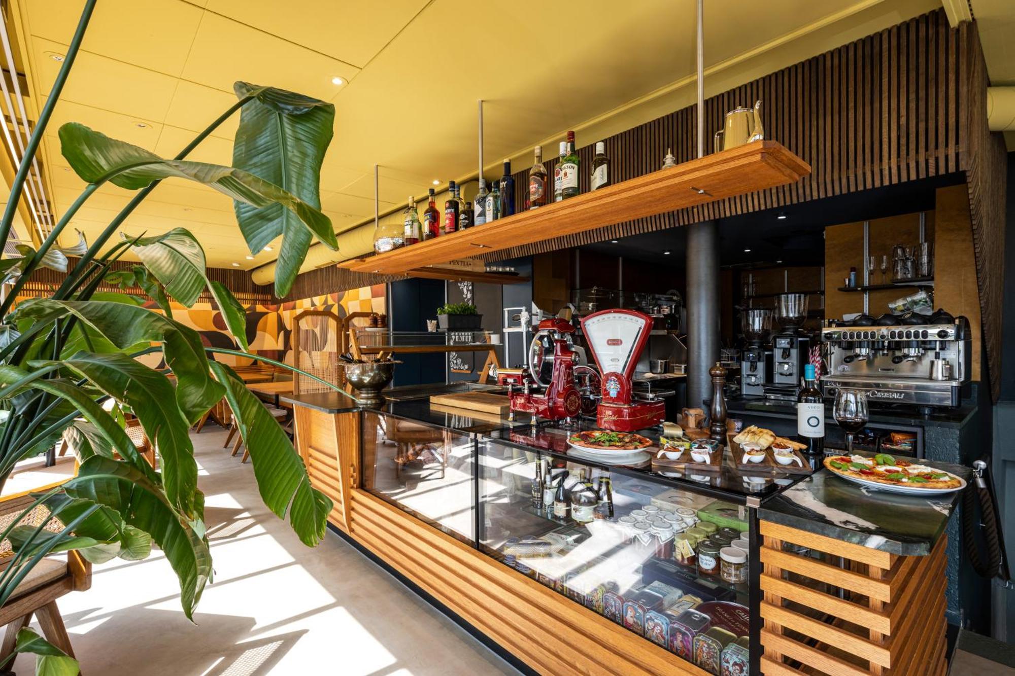 Hotel Rebstock Lucerne Bagian luar foto